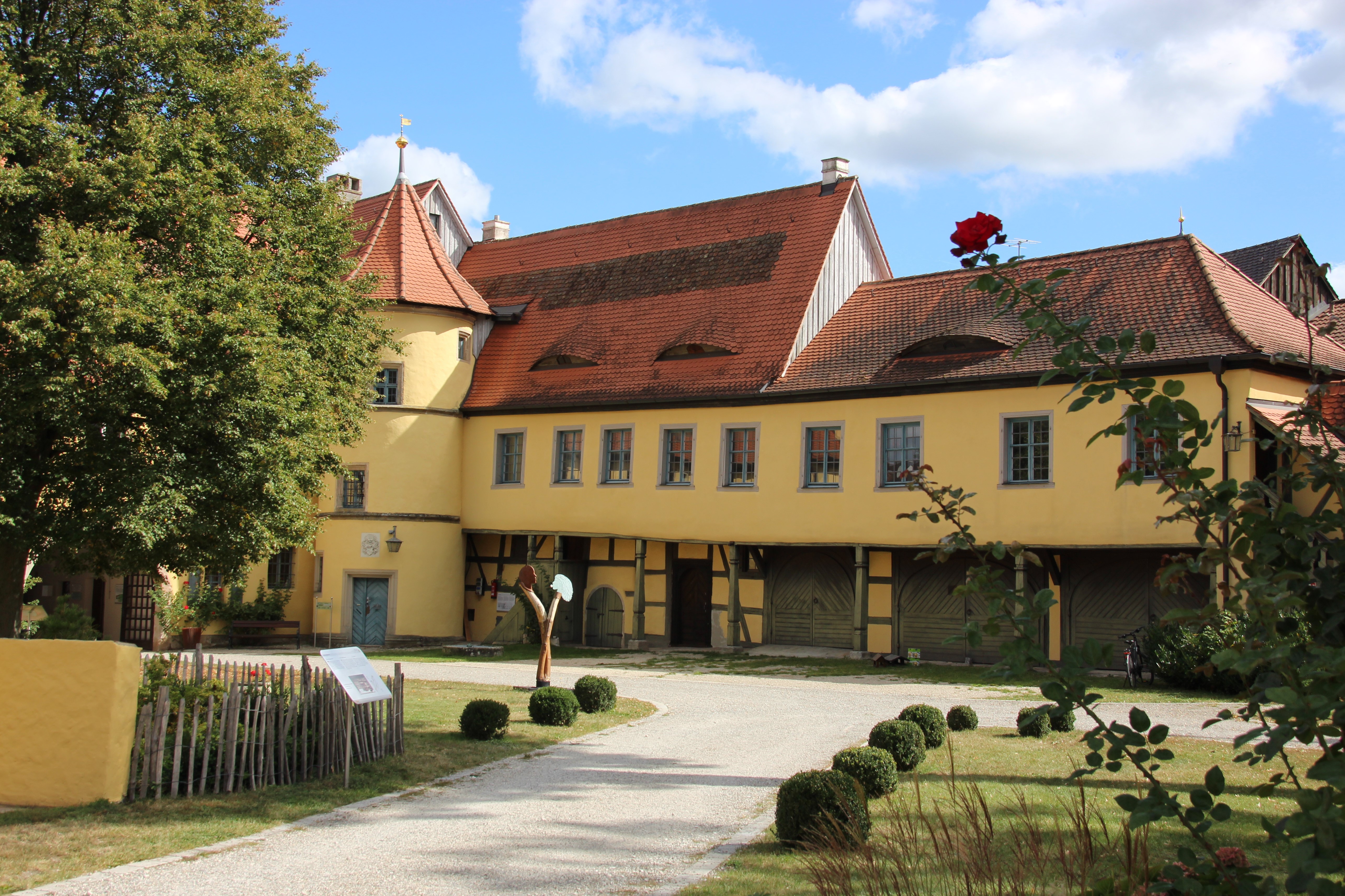 Schloss Adelsdorf Rundgang